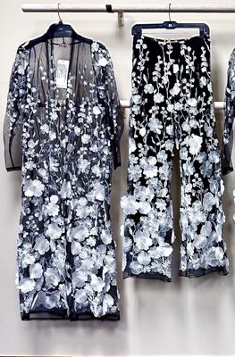 KO2508 3D WHITE FLOWER DUSTER