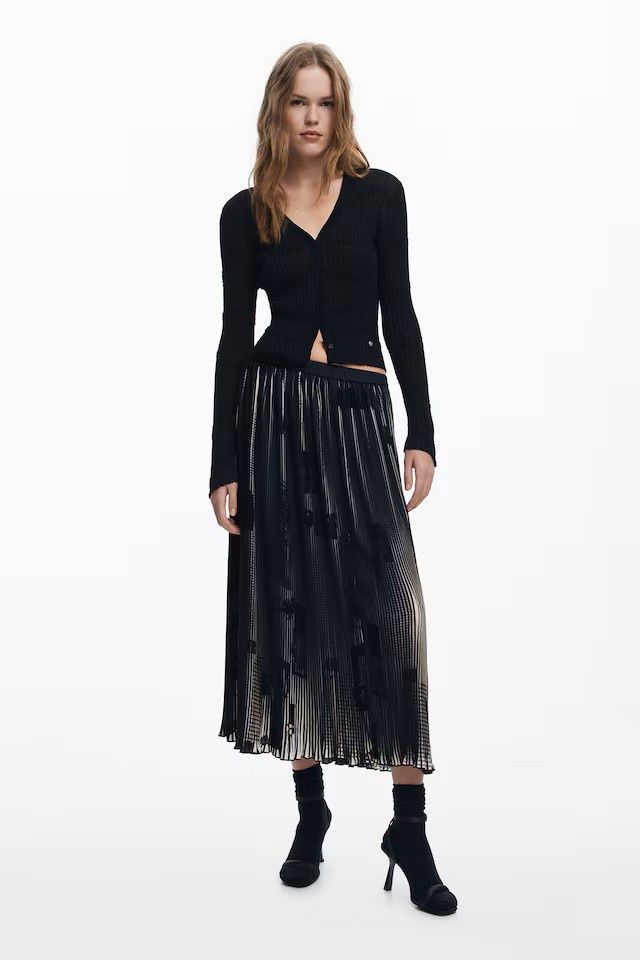 DS2509  GRAPHIC SKIRT