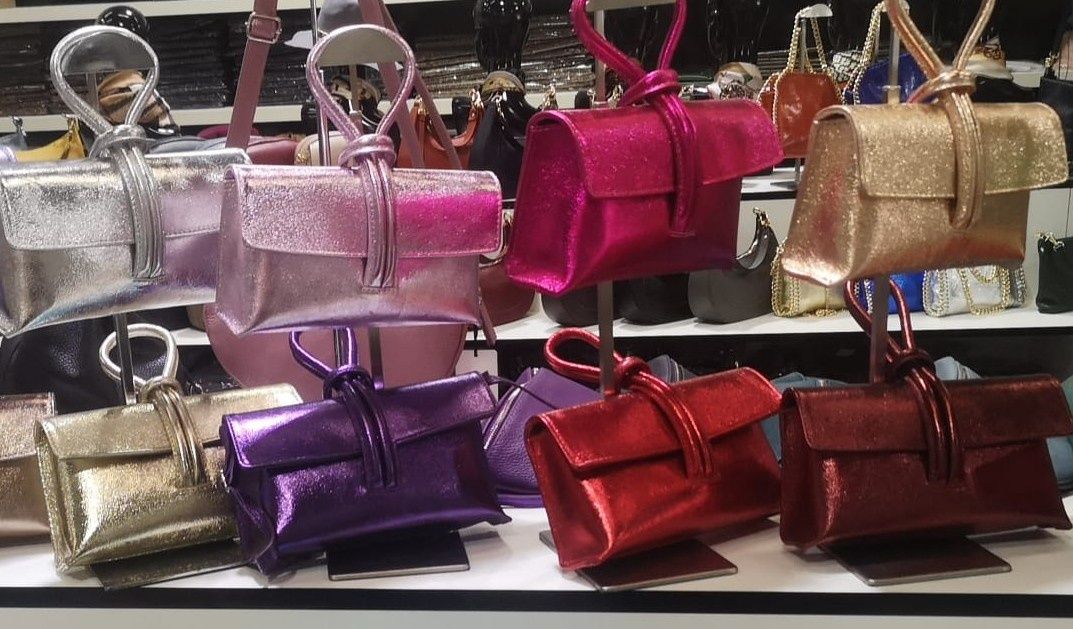 FA2509 METALLIC CLUCH CROSS BODY