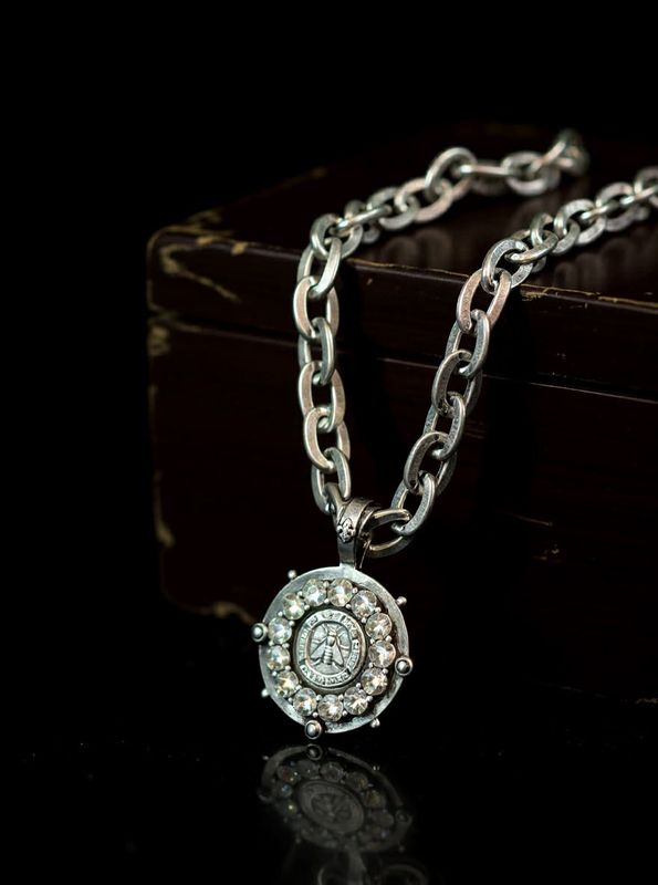 FK2512 ABEILLE NECKLACE