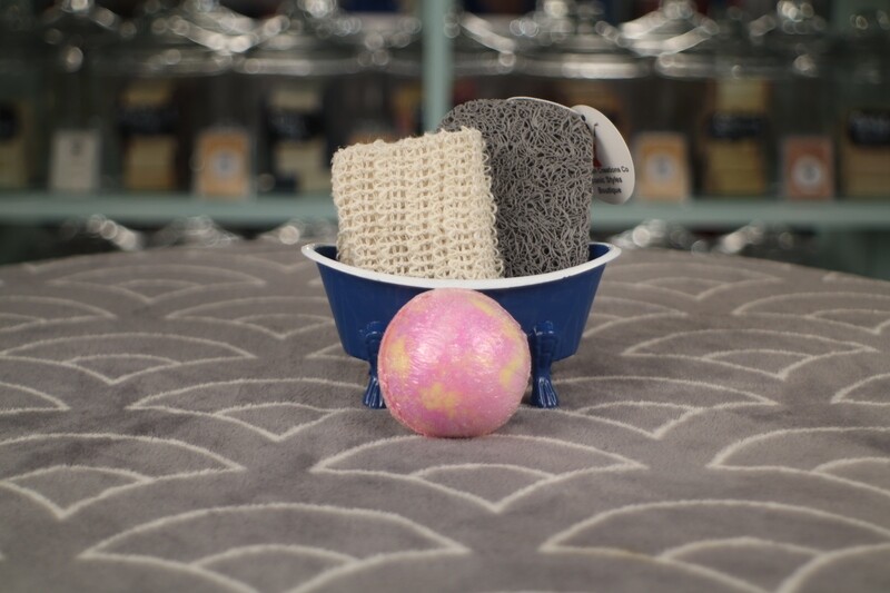 Honeysuckle Bath Bomb 5 oz