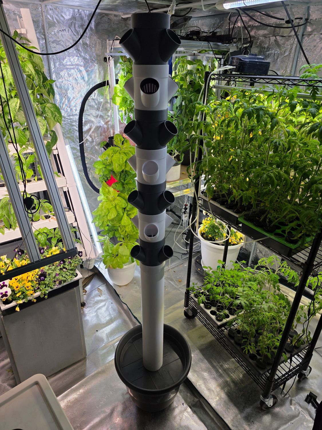 3D-HydroBalkonien – Für Balkone mit 1m Brüstung: Höhe ca. 1,70m | Pflanzturm mit 21 Pflanzstationen, ⌀40 cm Behälter!