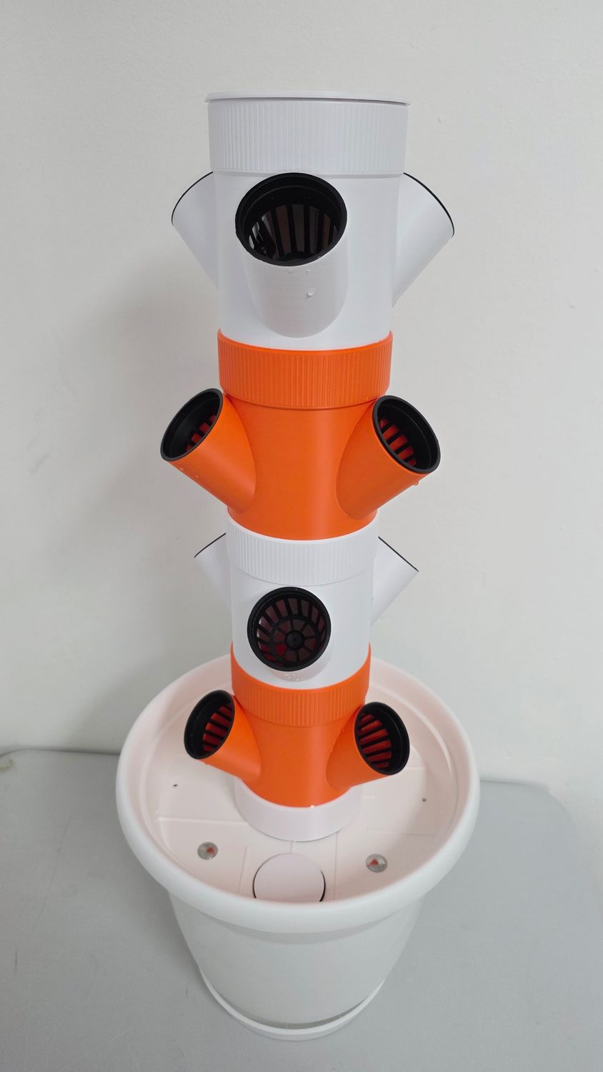 HydroFlexTower 4+ | Kompakt & erweiterbar 🌿 71 cm hoch mit 12 Pflanzstationen, perfekt für Fensterbereiche. 💡 Bei Bedarf erweiterbar auf 24 Stationen – ⌀ 30 cm Behälter 🛠️