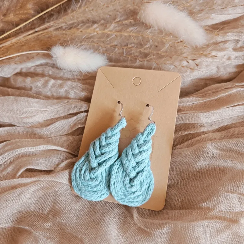 Makramee Ohrringe PIPA Türkis – handgefertigt &amp; auffällig schön