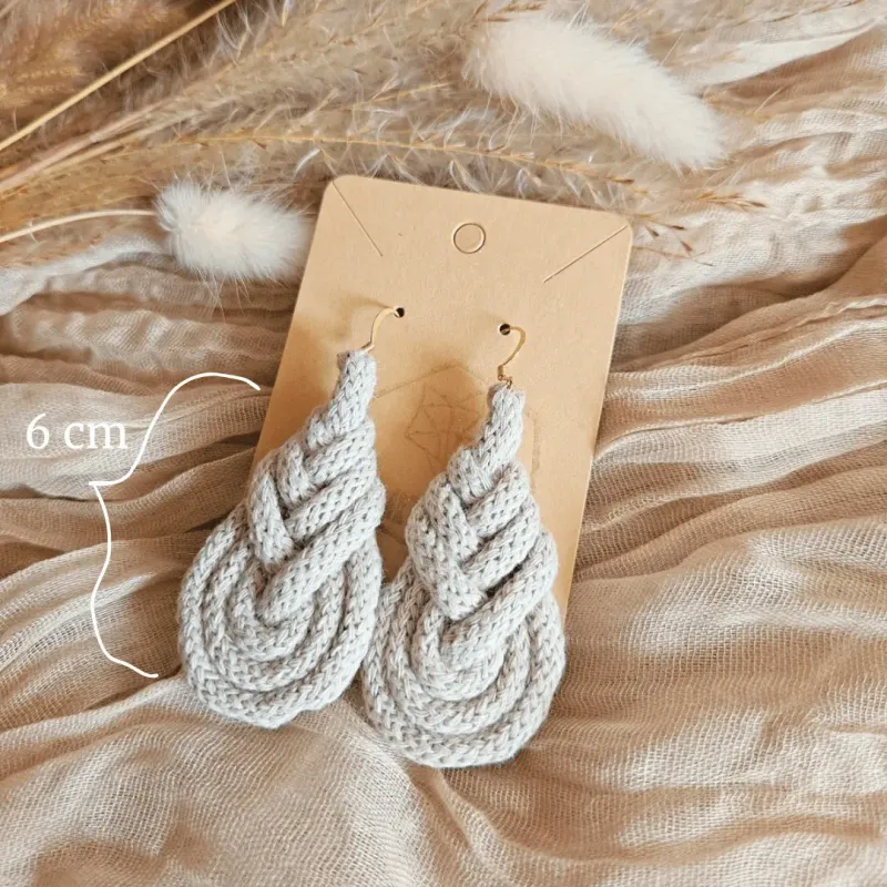 Handgefertigte PIPA Beige Ohrringe – gold- und silberfarbene Ausführung
