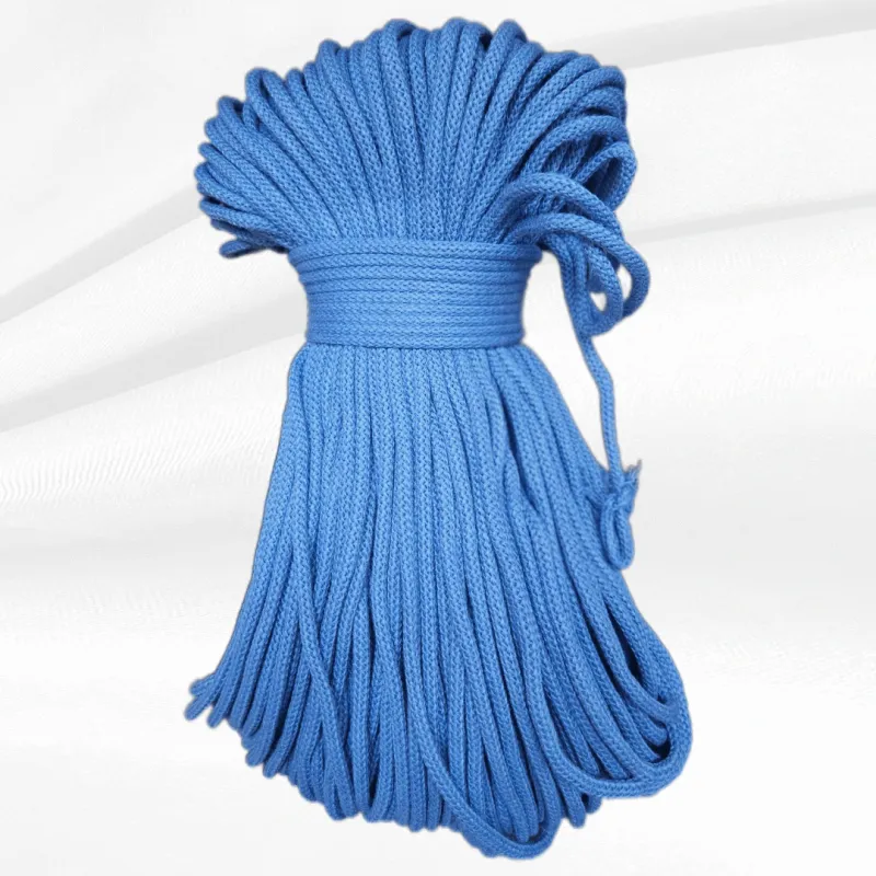 Giza Air Makramee & Häkelgarn 5 mm | Jeansblau Giza Air 5 mm Jeansblau – exklusives Luxus Garn für Makramee & Häkeln in der Schweiz