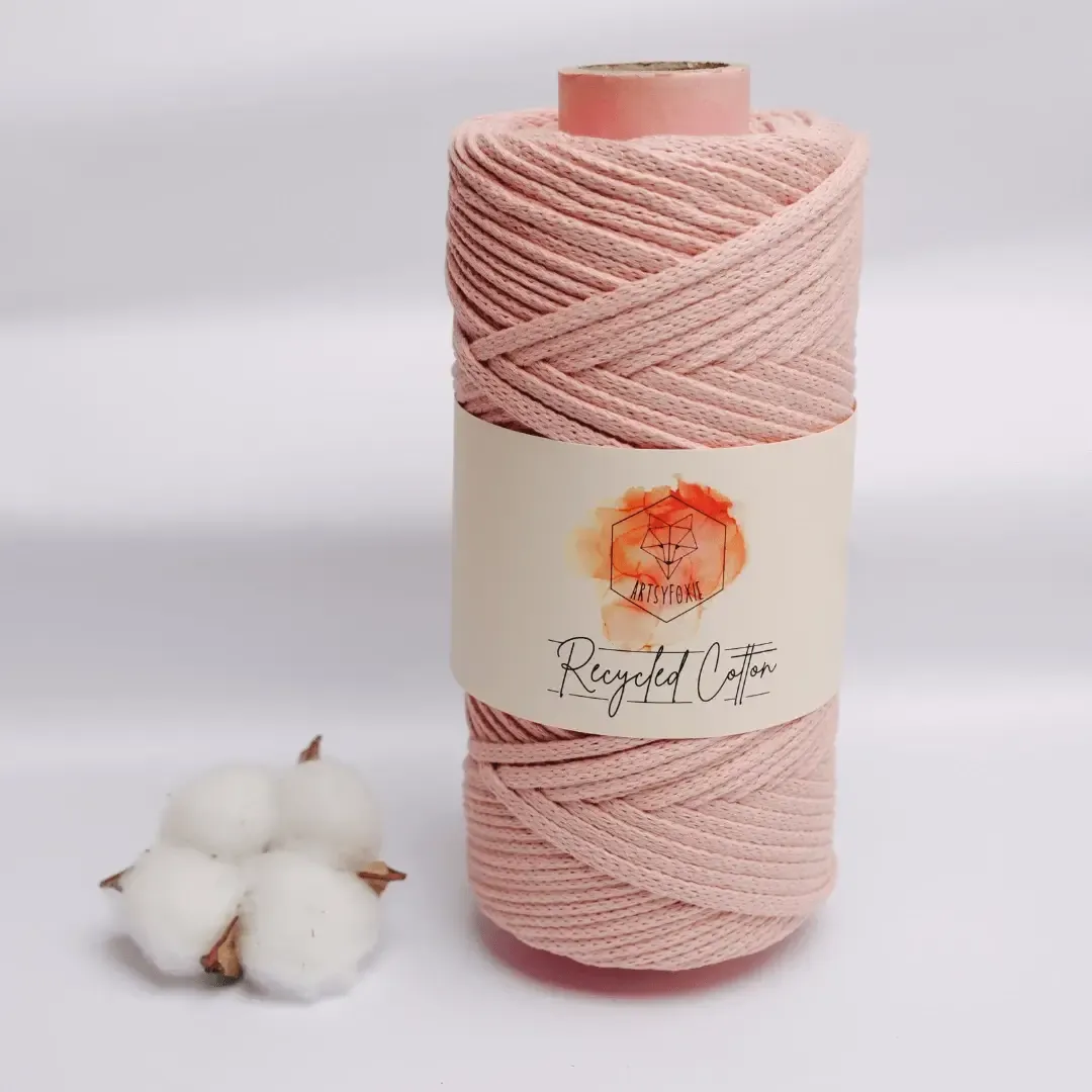 Recyceltes Baumwollgarn 5 mm in zartem Rosa, geflochten, 83 m, für Makramee und Häkelprojekte