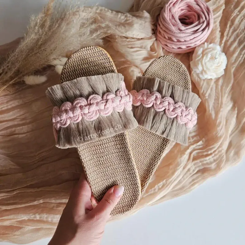 Handmade flache Summer Sandals – Boho Slippers Blush &amp; Beige, leicht, luftige Sommerschuhe für Frauen