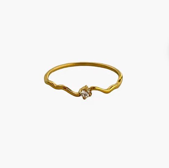 Amphora Ring