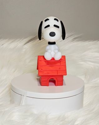 3D Snoopy on House Figure
