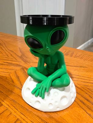 3D Alien Candle Holder