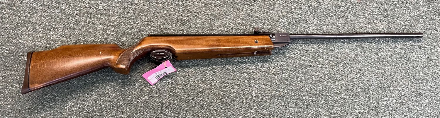 Weihrauch HW80 22. Cal Pellet Rifle 800 FPS