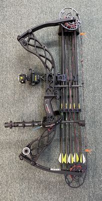 Bow Tech Carbon Zion Deluxe RH 60lb Pkg