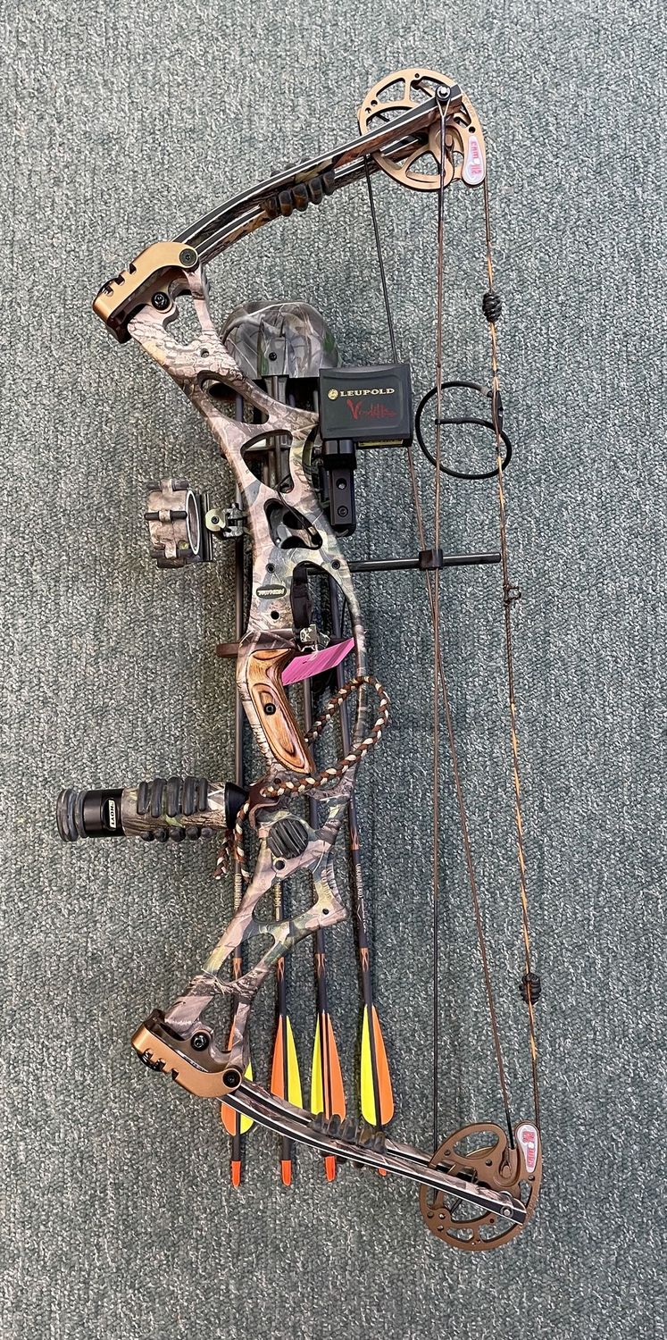 Hoyt Trykon Used Bow Pkg