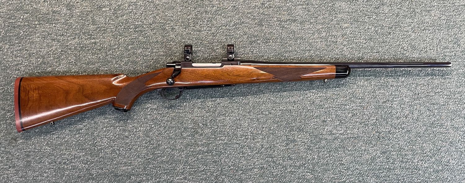 Ruger M77 Ultralight 250 Savage (used)