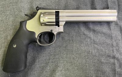 Smith &amp; Wesson Model 686 .177 Pellet Pistol