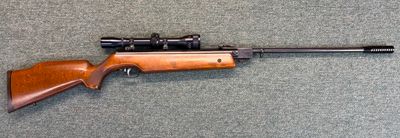 Weihrauch HW80 22. Cal Pellet Rifle 800 FPS