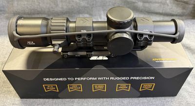 Arken Optics EP-8 1-8 x 28 Scope. Used, like new.