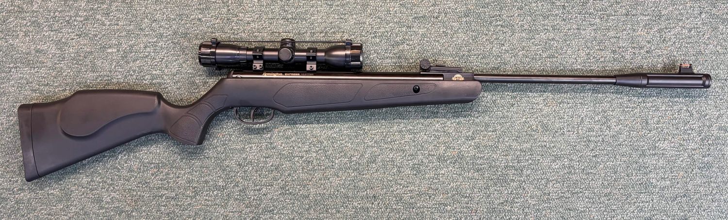 Remington Express Hunter Air Rifle Black .177 Cal 495 fps 4x32 Scope Combo