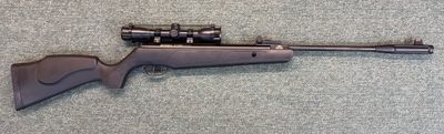 Remington Express Hunter Air Rifle Black .177 Cal 495 fps 4x32 Scope Combo