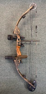 Matthews FX Compound Bow Kit (used)