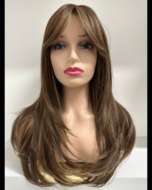 Synthetic wig - Mocha Brown with cream blonde foils