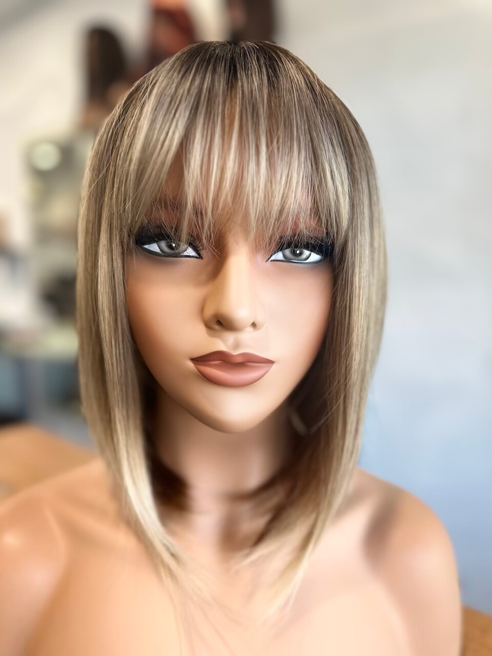 Synthetic Wig - Ombre Textured  Blonde Bob with Fringe