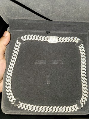 13mm Vvs1 Moissanite Iced Out Cuban Link