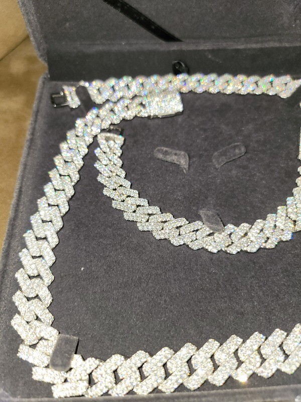 15mm Vvs1 Moissanite Iced Out Cuban Link