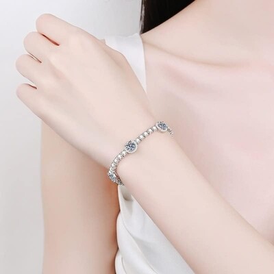 Custom Made Vvs1 Moissanite Tennis-Style Sin-Halo Bracelet