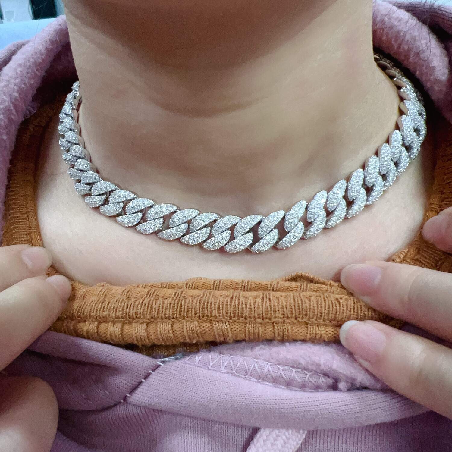10mm Vvs1 Moissanite Iced Out Cuban Link