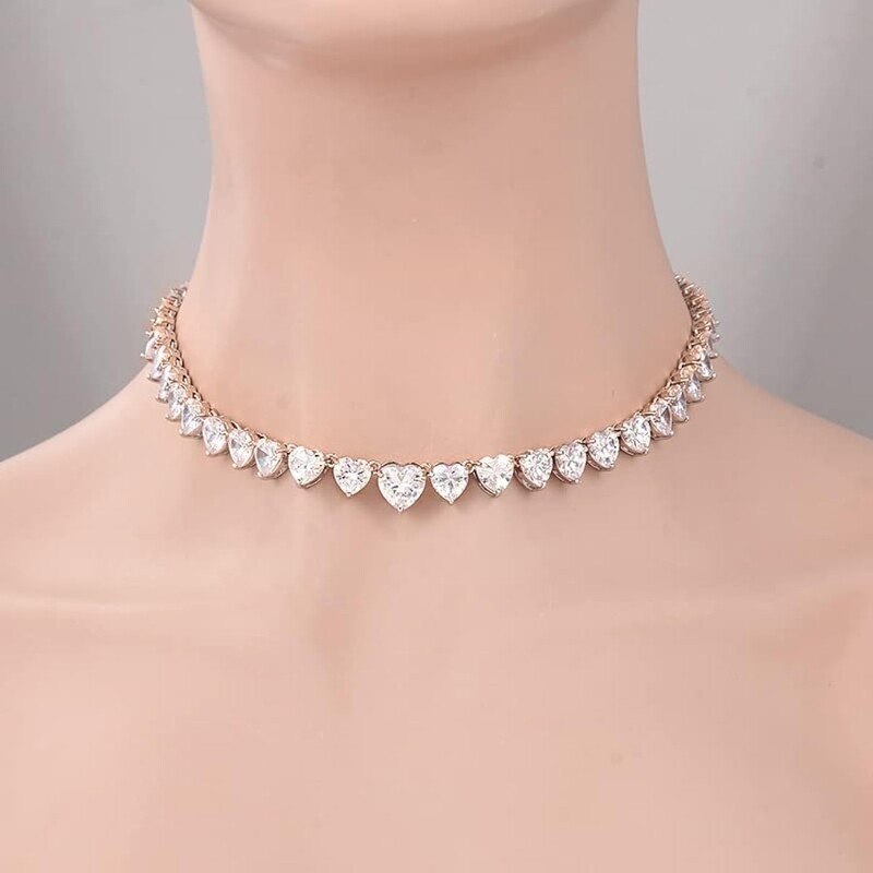 8mm Vvs1 Moissanite Sinclaír Heart Design 15" Tennis
