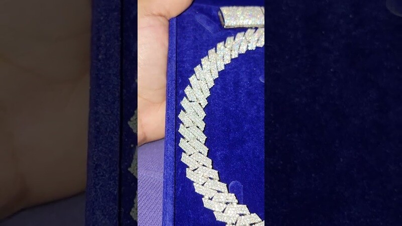 17mm Vvs1 Moissanite Iced Out Cuban Link