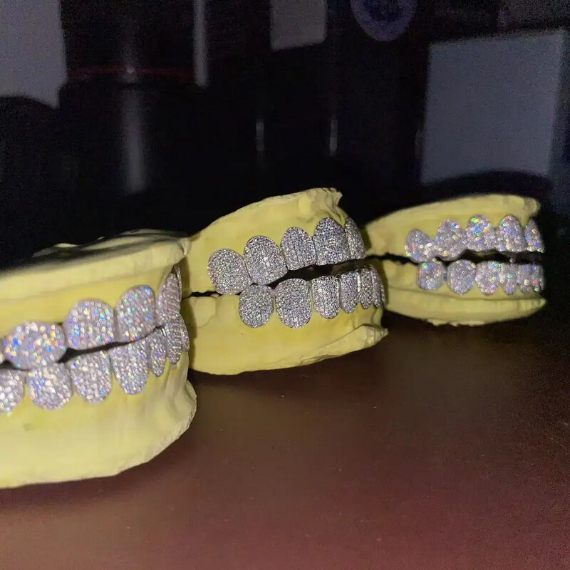 Vvs1 Moissanite Top &amp; Bottom Zigzag Iced Out Grillz Set