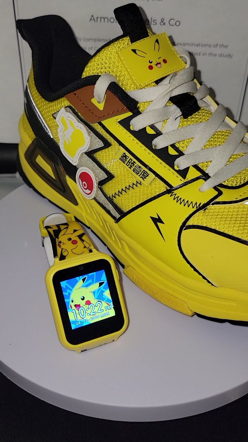 Limited Edition Andrés V&#39;dor (AV) Pikachu-Time⚡