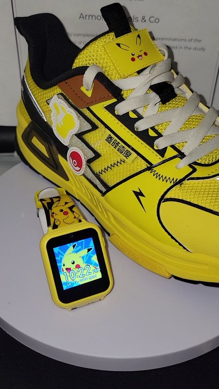 Limited Edition Andrés V&#39;dor (AV) Pikachu-Time⚡