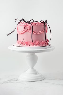Pretty in Pink Vintage Cake