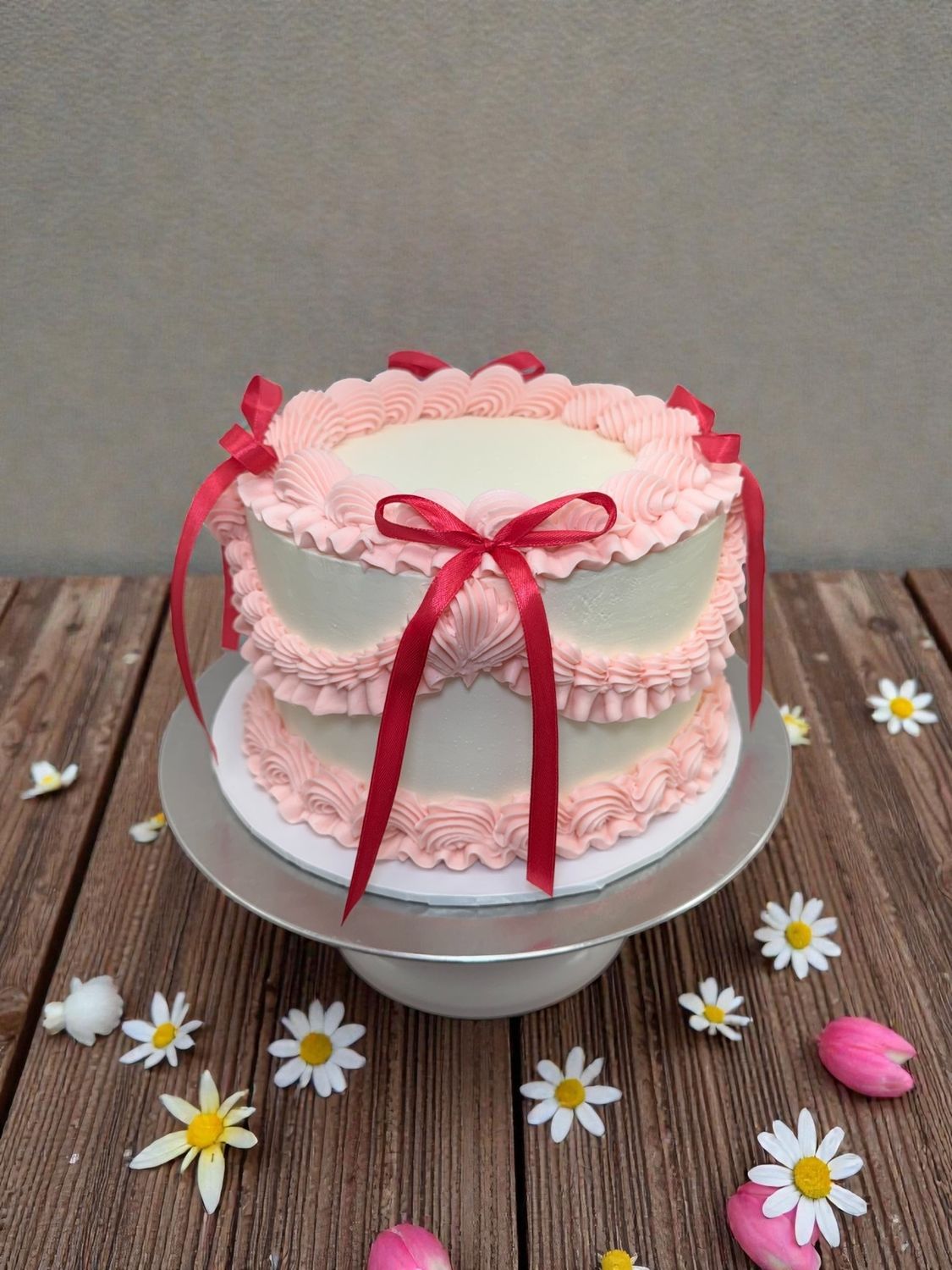 Design Your Own Vintage Cake