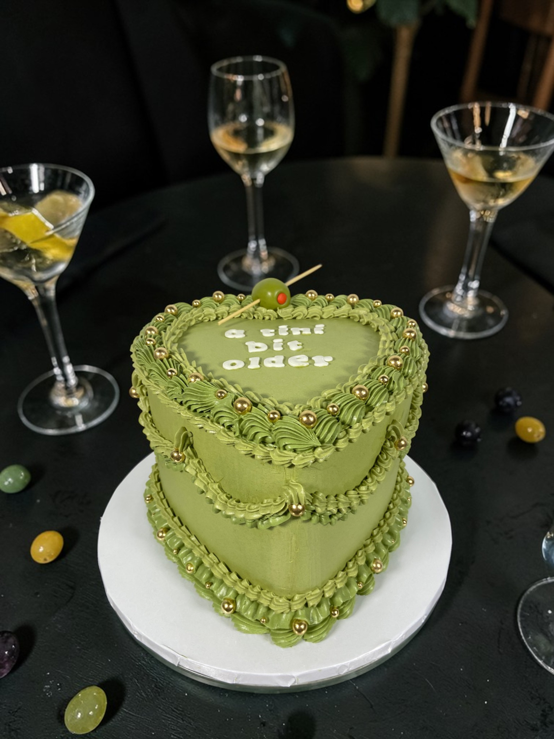 Vintage Tini Bit Older Cake Vintage Tini Bit Older Cake