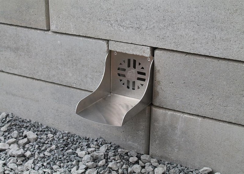 Quick-E-Retaining Wall Spillway