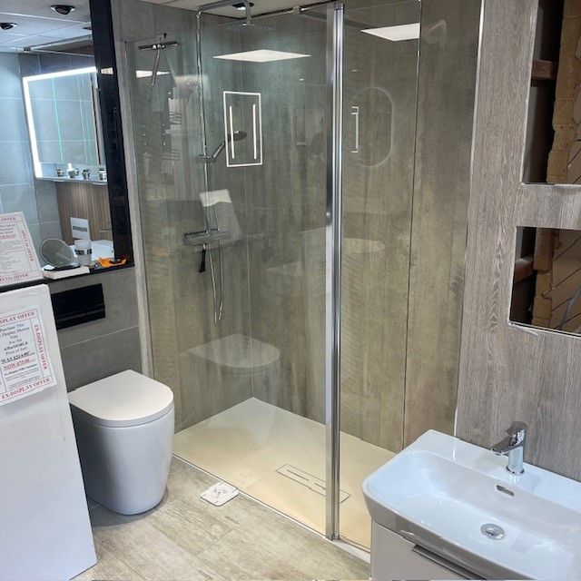 Ex-Display Lakes Modular 1200mm Fixed glass 10mm shower panel with 300mm fold away deflector panel and stability bar chrome