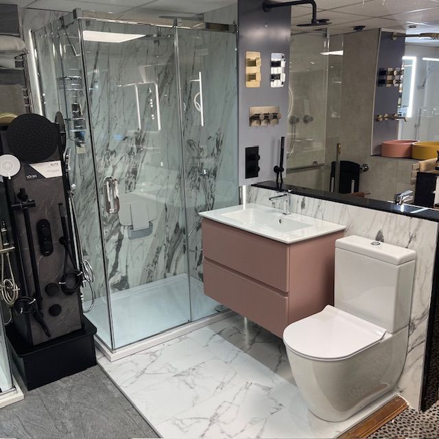 Complete Shower Room With Vanity Unit, Toilet &amp; Illuminated Shower