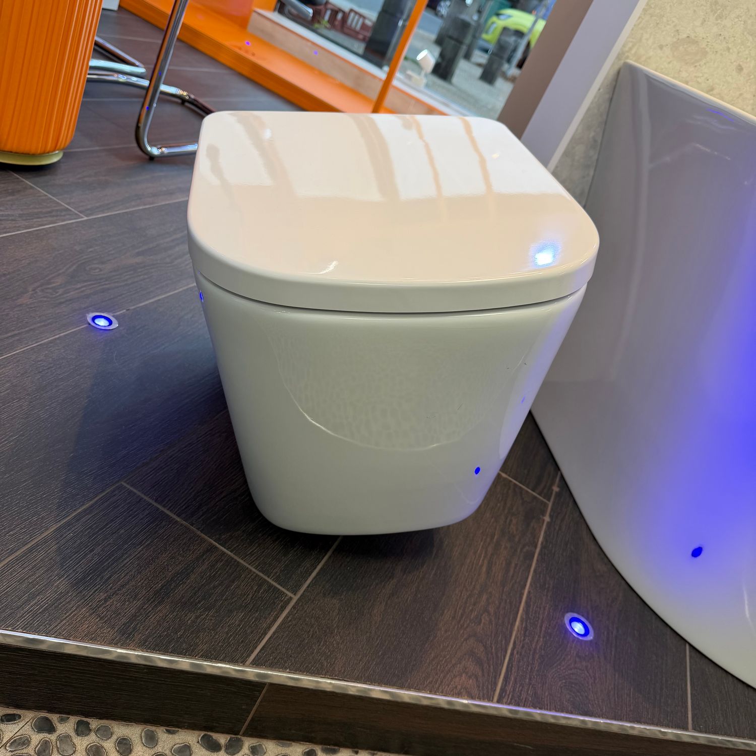 Ex-Display Square Wall Hung Toilet With Soft Close Seat