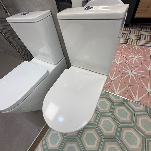 Ex-Display Sonas Fully Back To Wall Close Coupled Rimless Toilet White