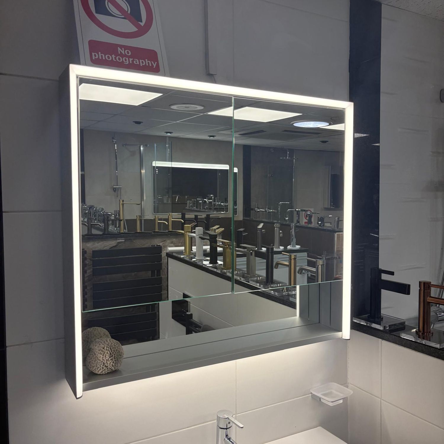 Ex-Display Emporio Bagno Moondust 800mm 2 Door Mirror Cabinet Silver