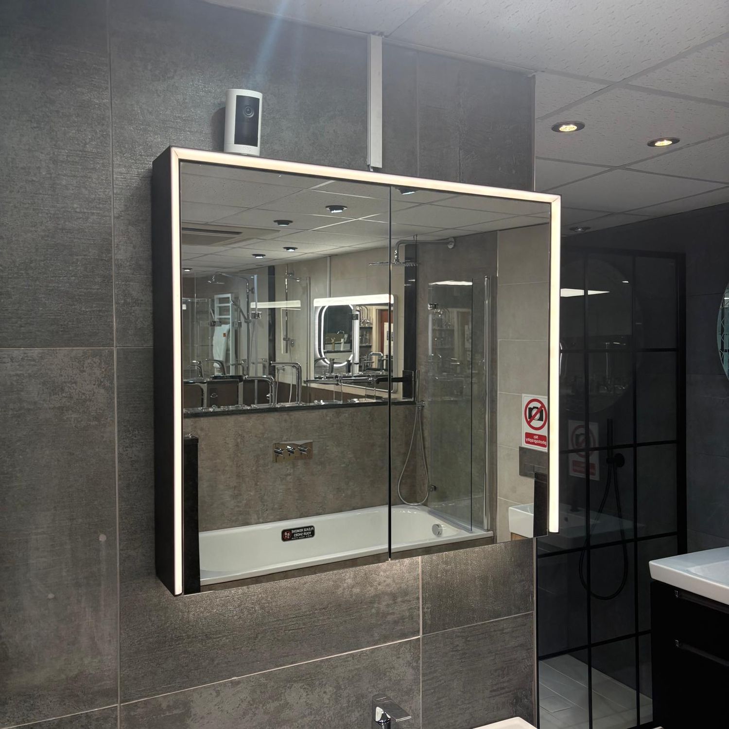 Ex-Display Emporio Bagno Stardust 800mm 2 Door Mirror Cabinet Black