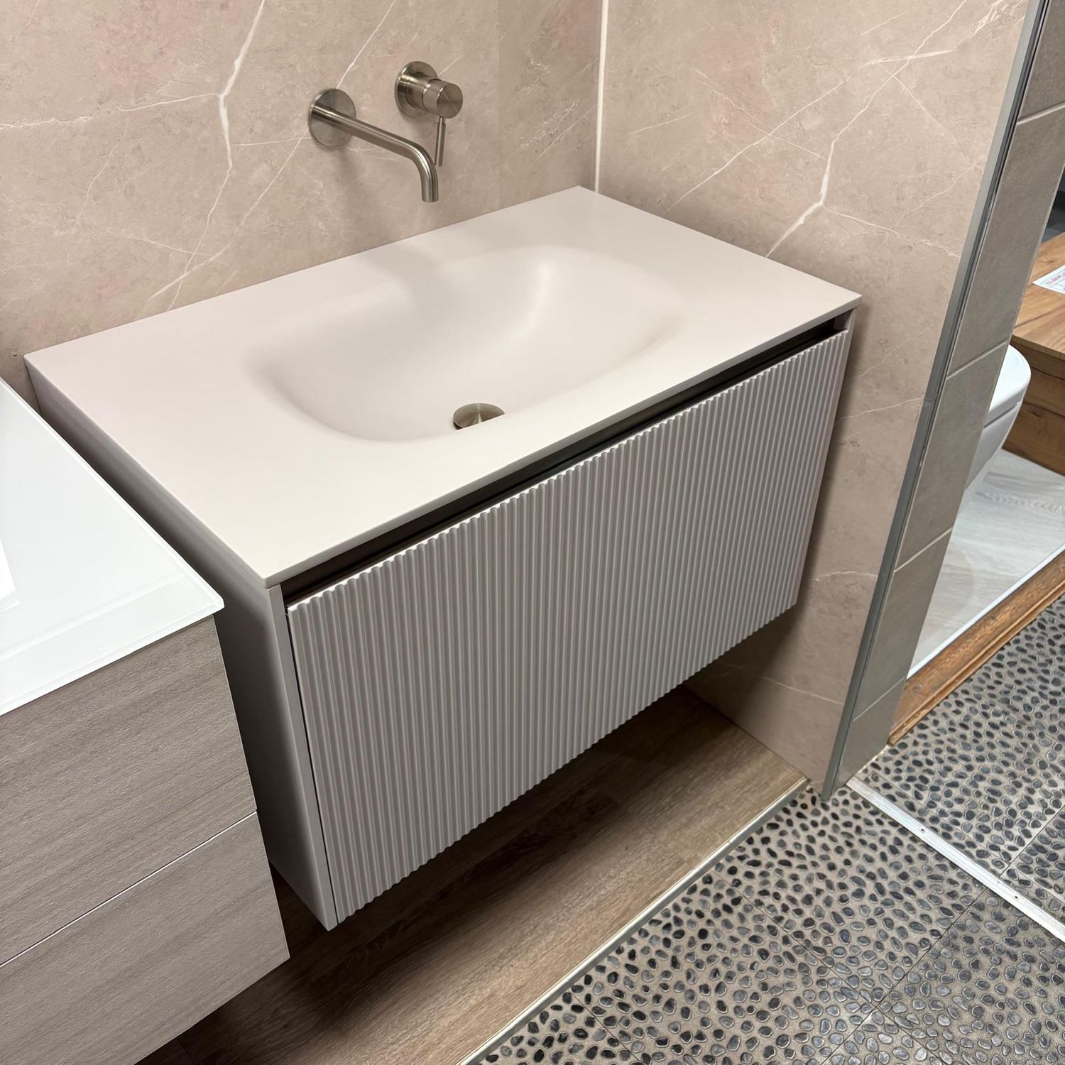 Ex-Stock Bespoke Iotti LAB 39 800mm Vanity Unit With Tap Hole In Basin - Brand New In Box