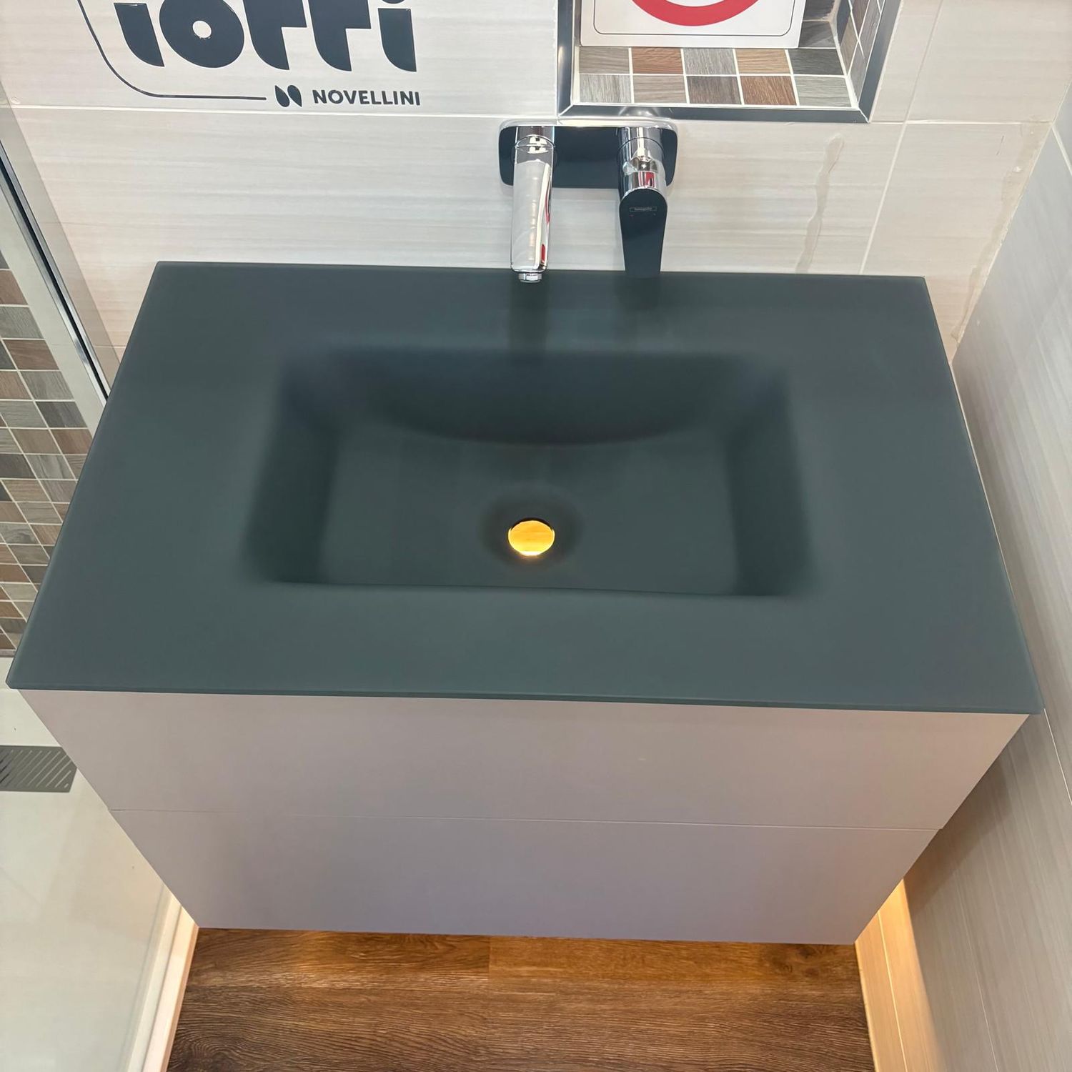 Ex-Display Novellini Iotti Satin Glass Basin 804 x 504 mm NO TAP HOLE