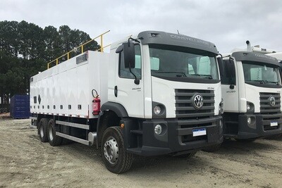 Caminhão Volkswagen Constellation 27.260 6x4 24/25 Comboio 10.000L AIZI