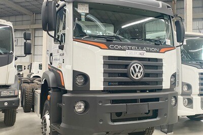 Caminhão VW Constellation 31.320 6x4 24/25 Guindaste 45ton. AIZC